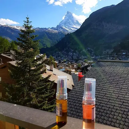 Zermatt: Entire Flat - Great Price - Great View On The Matterhorn !!! Apartment