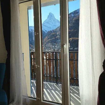Zermatt: Entire Flat - Great Price - Great View On The Matterhorn !!! Apartment